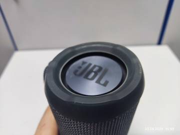 01-200237367: Jbl flip essential