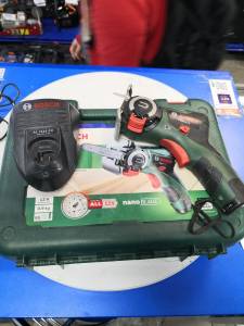 01-200244695: Bosch easycut 12, 1 акб