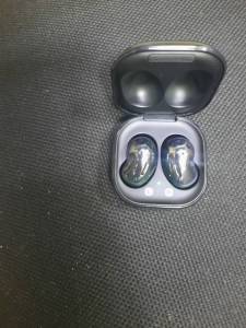 01-200223221: Samsung galaxy buds live