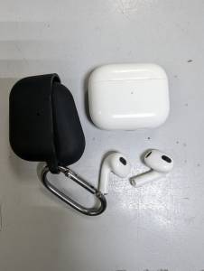 01-200244779: Apple airpods 3rd generation