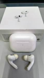 01-200275114: Apple airpods pro 2nd generation