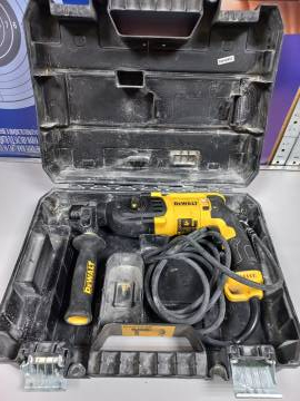 01-200294235: Dewalt d25133qs