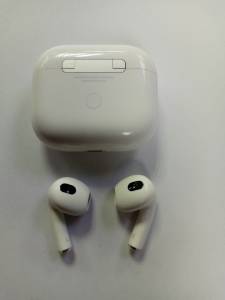 01-200172964: Apple airpods 3rd generation