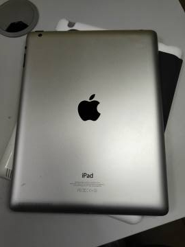 01-200213648: Apple ipad 4 wifi 32gb