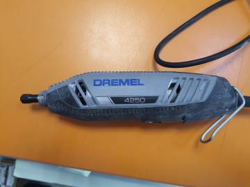 01-200220928: Dremel 4250-3/45 + повний набір