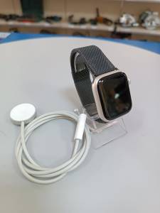 01-200012770: Apple watch series 8 gps 41mm aluminium case a2770