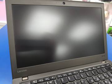 01-200143813: Lenovo core i5 6300u 2,4 ghz/ ram16gb/ ssd256gb