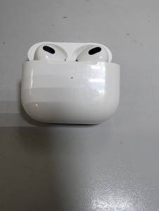 01-200244779: Apple airpods 3rd generation