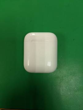 01-200164174: Apple airpods 2nd generation with charging case