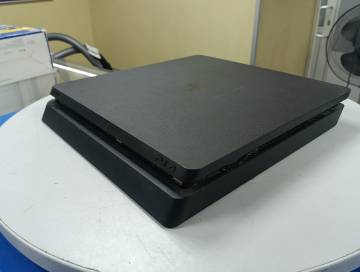 01-200275092: Sony playstation 4 slim 500gb