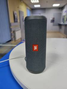 01-200258645: Jbl flip essential