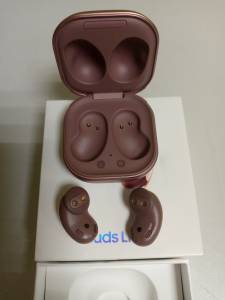 01-200213655: Samsung galaxy buds live