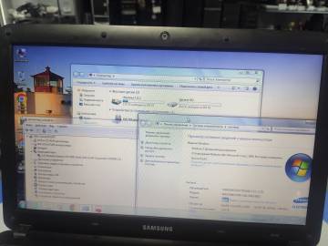 01-200213282: Samsung єкр. 15,6/ core i3 370m 2,4ghz /ram3072mb/ hdd500gb/ dvd rw