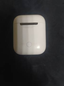 01-200233000: Apple airpods 2nd generation with charging case