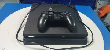 01-200211673: Sony playstation 4 slim 1tb