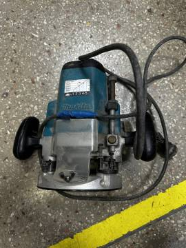 01-200208467: Makita 3612c