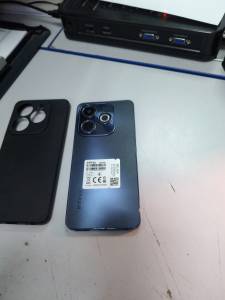 01-200309463: Infinix hot 40i 8/256gb