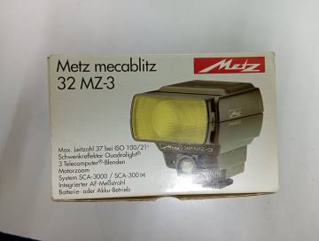01-200145955: Metz 32mz-3