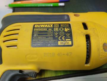 01-200233908: Dewalt dwd024s