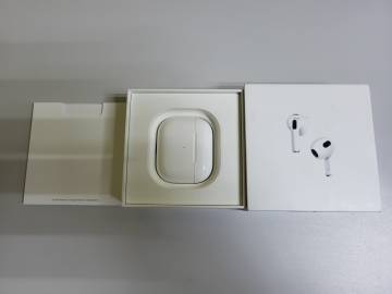 01-200235318: Apple airpods 3rd generation