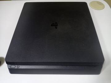 01-200264402: Sony playstation 4 slim 500gb