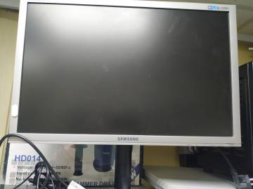 01-200263511: Samsung b2240w