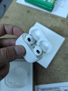 01-200161837: Apple airpods 3rd generation