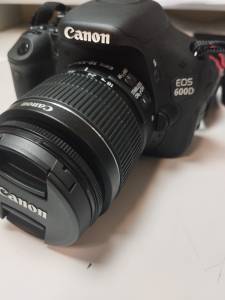 01-200165205: Canon eos 600d + canon ef-s 18-55mm macro 0.25m/0.8ft