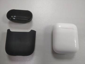 01-200165927: Apple airpods 2nd generation with charging case