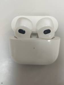 01-200244323: Apple airpods 3rd generation