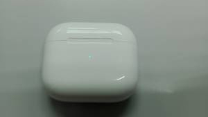 01-200263998: Apple airpods 3rd generation