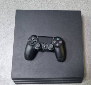 01-200273405: Sony playstation 4 pro 1tb