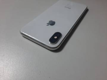 01-200101107: Apple iphone x 64gb