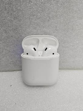 01-200165548: Apple airpods 2nd generation with charging case