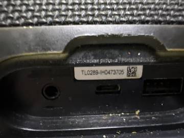 01-200209928: Jbl charge 3