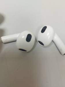 01-200244323: Apple airpods 3rd generation