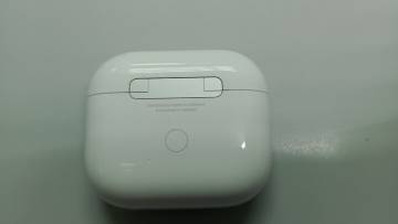 01-200263998: Apple airpods 3rd generation