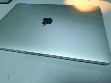 01-200263581: Apple macbook pro a1708 13,3" /core i5 2,3ghz/ram16gb/ssd128gb/intel iris plus graphics 640