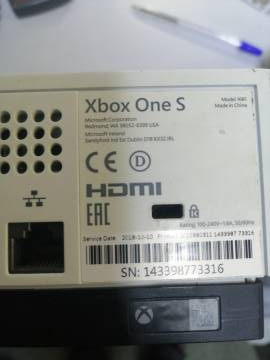 01-200062301: Microsoft xbox one s 500gb