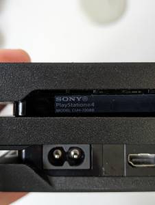 01-200069179: Sony ps 4 pro cuh-7208b 1tb