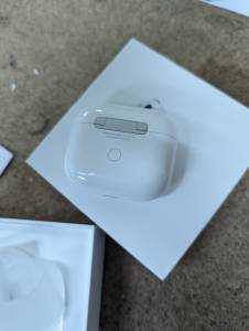 01-200161837: Apple airpods 3rd generation