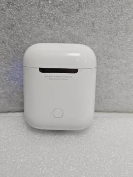 01-200165548: Apple airpods 2nd generation with charging case