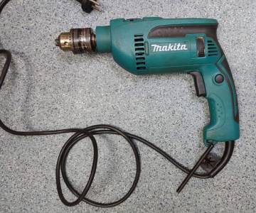 01-200244271: Makita hp1640