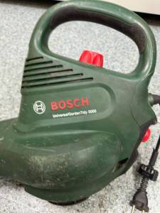 01-200257810: Bosch universal gardentidy 3000