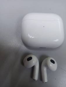 01-200270887: Apple airpods 3rd generation