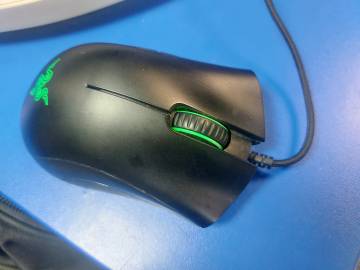 01-200270737: Razer deathadder