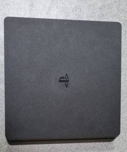 01-200201832: Sony playstation 4 slim 1tb