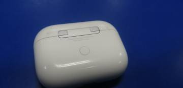 01-200217411: Apple airpods pro