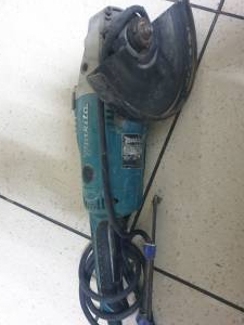 01-200270632: Makita ga9020