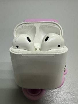 01-200292867: Apple airpods 2nd generation with charging case